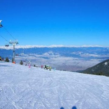 Tânără de 26 de ani accidentată pe pârtia de la Mogoşa
