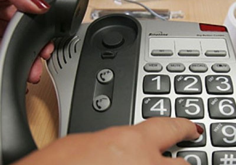 Telefon gratuit pentru semnalarea neregulilor în învăţământ