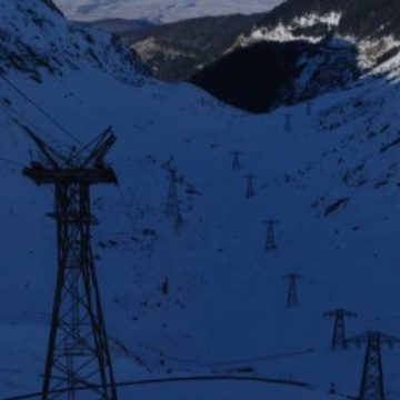 Turişti rătăciţi în zona pârtiei de schi de la Cavnic Turişti rătăciţi în zona pârtiei de schi de la Cavnic