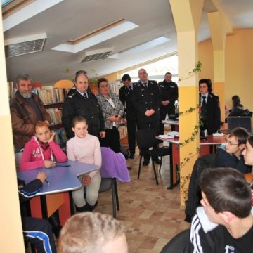 Târgu Lăpuş: CONCURS – "Cu viaţa mea apăr viaţa" Târgu Lăpuş: CONCURS – "Cu viaţa mea apăr viaţa"