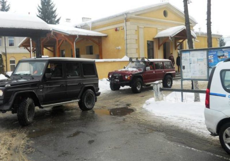 Sighet: Un bătrân cu picioarele amputate, din Dealul Solovan, a cerut prin 112 mâncare şi apă Sighet: Un bătrân cu picioarele amputate, din Dealul Solovan, a cerut prin 112 mâncare şi apă
