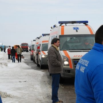 Baia Mare: Aeronava militară care a transportat răniţii din a doua explozie a aterizat la Bucureşti. Directorul societăţii de gaze este în stare critică VEZI FOTO Baia Mare: Aeronava militară care a transportat răniţii din a doua explozie a aterizat la Bucureşti. Directorul societăţii de gaze este în stare critică VEZI FOTO