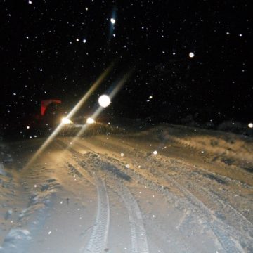 Baia Mare: Pericol de avalanşe la munte! Atenţie la ţurţuri şi la zăpada de pe acoperişurile imobilelor!