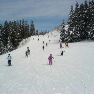Accident pe pârtiile de la Cavnic şi Şuior Accident pe pârtiile de la Cavnic şi Şuior