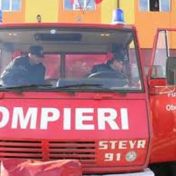 Baia Mare: Cu autospecială în propria "ogradă", Serviciul Voluntar pentru Situaţii de Urgenţă Şişeşti funcţionează doar teoretic Baia Mare: Cu autospecială în propria "ogradă", Serviciul Voluntar pentru Situaţii de Urgenţă Şişeşti funcţionează doar teoretic