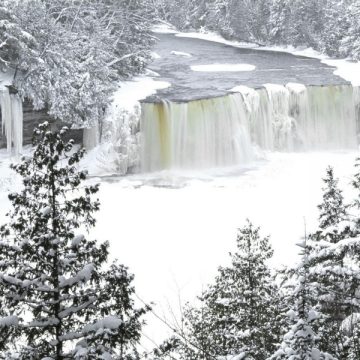 Baia Mare: Temperaturi negative înregistrate noaptea trecută în zonele depresionare