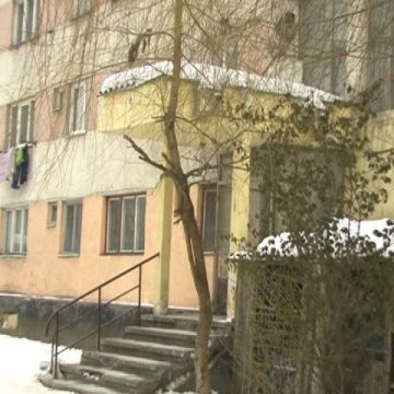 SIGHET Beznă între blocuri SIGHET Beznă între blocuri