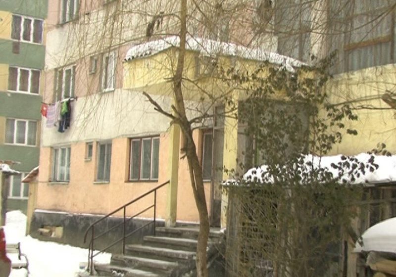 SIGHET Beznă între blocuri