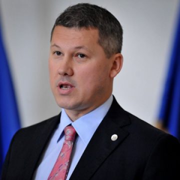 Cătălin Predoiu, prim-ministru interimar