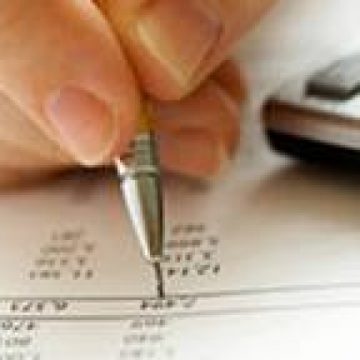 Certificat de atestare fiscală falsificat descoperit la înmatricularea unui autoturism de poliţiştii maramureşeni