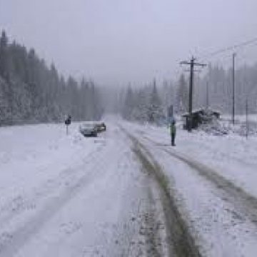 Circulaţie rutieră în condiţii de iarnă Circulaţie rutieră în condiţii de iarnă