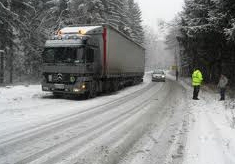 Cod portocaliu de ninsoare şi viscol pentru 19 judeţe. Cum va fi vremea în următoarele zile Cod portocaliu de ninsoare şi viscol pentru 19 judeţe. Cum va fi vremea în următoarele zile