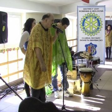 SIGHET: SPECTACOL MUZICAL-EDUCATIV CU CSEREY CSABA SIGHET: SPECTACOL MUZICAL-EDUCATIV CU CSEREY CSABA