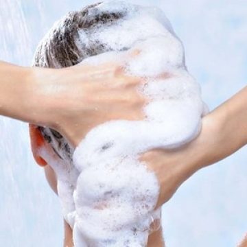 Cum să ai un păr strălucitor şi mătăsos folosind ingrediente naturale Cum să ai un păr strălucitor şi mătăsos folosind ingrediente naturale