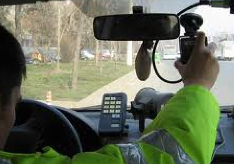 Detectarea radarelor va fi interzisă şi va fi posibil şofatul fără carnet. Care sunt modificările din Strategia naţională pentru siguranţă rutieră