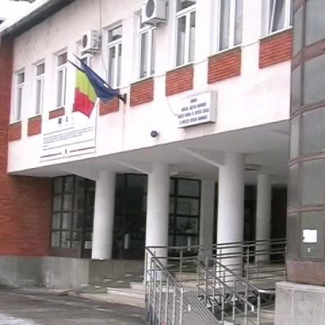 Baia Mare: Anchetă la o Casă de Tip Familial. O îngrijitoare este cercetată pentru săvârşirea unor agresiuni fizice asupra unei persoane cu handicap Baia Mare: Anchetă la o Casă de Tip Familial. O îngrijitoare este cercetată pentru săvârşirea unor agresiuni fizice asupra unei persoane cu handicap