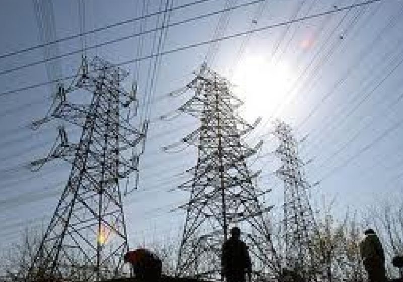 SIGHET: Electrica solicita prezenţa unui expert ANRE pentru a rebranşa zona afectată de cele două explozii la curent electric SIGHET: Electrica solicita prezenţa unui expert ANRE pentru a rebranşa zona afectată de cele două explozii la curent electric