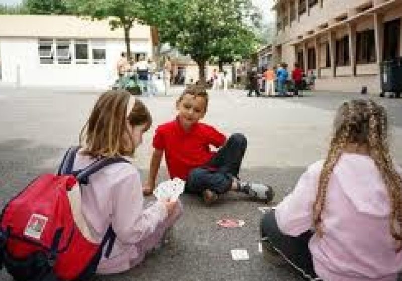 Părinţii îşi pot înscrie copiii în clasa I la 5 ani sau direct în clasa a II-a. Ce condiţii trebuie să respecte elevii Părinţii îşi pot înscrie copiii în clasa I la 5 ani sau direct în clasa a II-a. Ce condiţii trebuie să respecte elevii