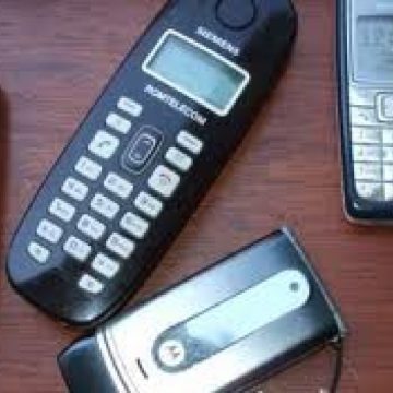 Baia Mare: Furturile de telefoane mobile, în topul infracţiunilor din şcoli Baia Mare: Furturile de telefoane mobile, în topul infracţiunilor din şcoli