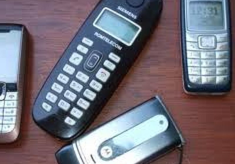 Baia Mare: Furturile de telefoane mobile, în topul infracţiunilor din şcoli Baia Mare: Furturile de telefoane mobile, în topul infracţiunilor din şcoli
