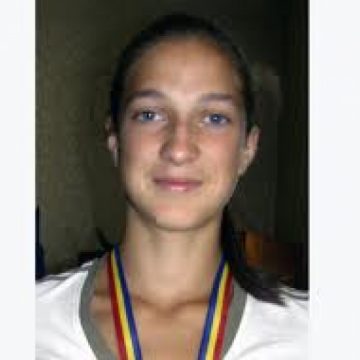 SIGHET: Georgiana Michnea – campioana naţională la triplu salt la tineret şi vicecampioana la săritura în lungime SIGHET: Georgiana Michnea – campioana naţională la triplu salt la tineret şi vicecampioana la săritura în lungime
