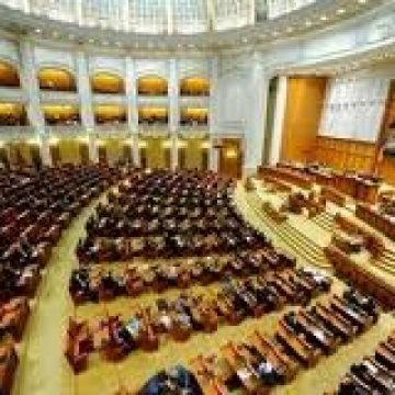 Grupurile PSD şi PNL au anunţat că nu vor mai participa la lucrările Camerei Deputaţilor