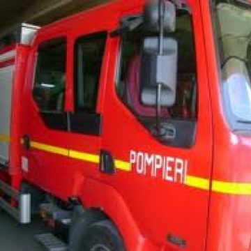 SIGHET: Incendiu la un coş de fum la o firmă de pe strada Traian SIGHET: Incendiu la un coş de fum la o firmă de pe strada Traian