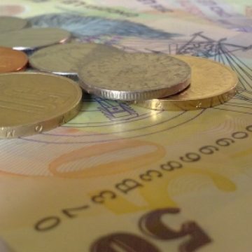 Baia Mare: Şomerii indemnizaţi care vor refuza să participe la cursurile de formare profesională îşi vor pierde indemnizaţia de şomaj Baia Mare: Şomerii indemnizaţi care vor refuza să participe la cursurile de formare profesională îşi vor pierde indemnizaţia de şomaj