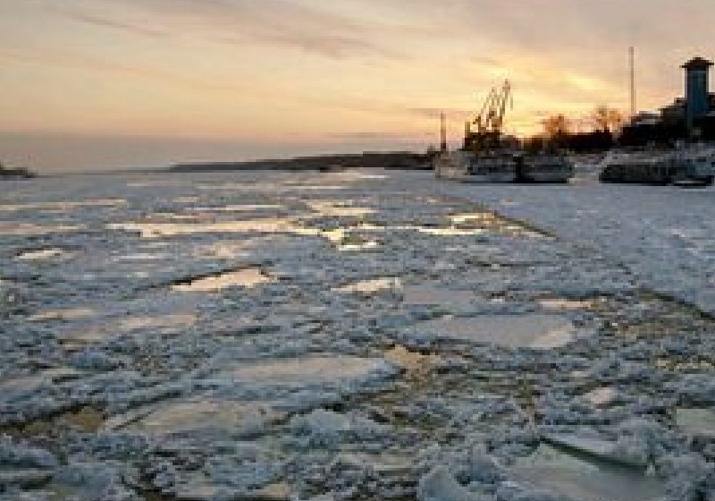 Liniile de feribot Vidin-Calafat şi Oriahovo-Beket sunt oprite temporar