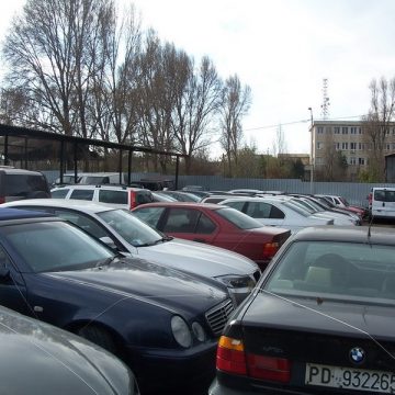 Baia Mare: Primăriile Rozavlea, Sarasău, Cupşeni şi Parohia Vişeu de Sus au primit gratuit de la Guvern maşini confiscate de stat Baia Mare: Primăriile Rozavlea, Sarasău, Cupşeni şi Parohia Vişeu de Sus au primit gratuit de la Guvern maşini confiscate de stat