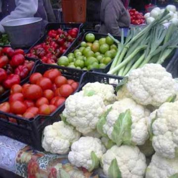 Comerţ ilicit descoperit în pieţe agroalimentare din mai multe localităţi din judeţ Comerţ ilicit descoperit în pieţe agroalimentare din mai multe localităţi din judeţ