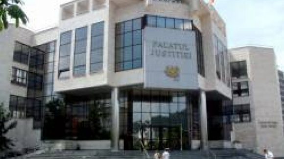 VIDEO | Un plic suspect a dat peste cap activitatea la Palatul Justiției