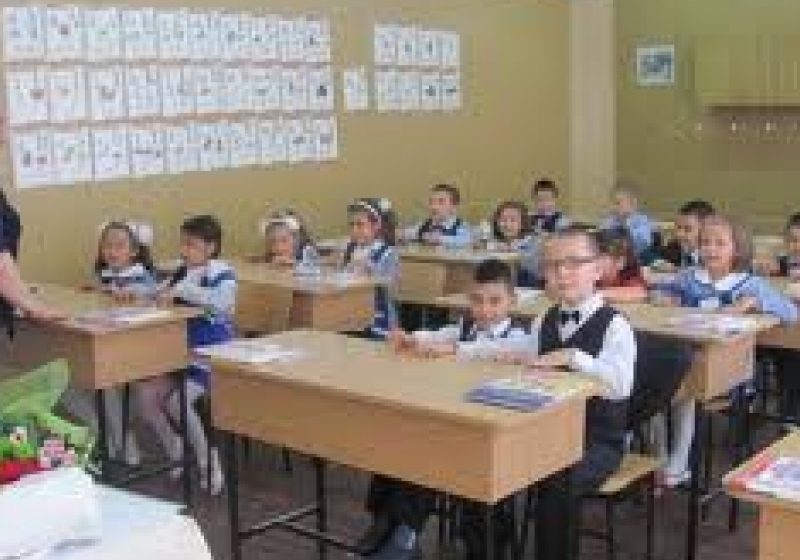 SIGHET: Profesorii şi învăţătorii realizează în această perioadă un recensământ al elevilor de 6 şi 7 ani din Sighet  care urmeaza sa fie inscrisi in clasa pregatitoare sau la scoala prima