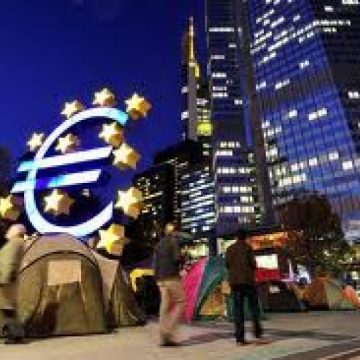 România, considerată alături de alte cinci state UE, în dificultate din cauza împrumuturilor România, considerată alături de alte cinci state UE, în dificultate din cauza împrumuturilor