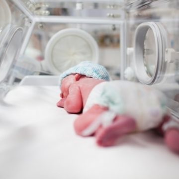 Baia Mare: Natalitatea, în cădere liberă. Se nasc tot mai puţini copii