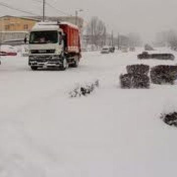 Situaţia efectelor produse de fenomenele meteorologice şi intervenţia efectivelor Ministerului Administraţiei şi Internelor Situaţia efectelor produse de fenomenele meteorologice şi intervenţia efectivelor Ministerului Administraţiei şi Internelor