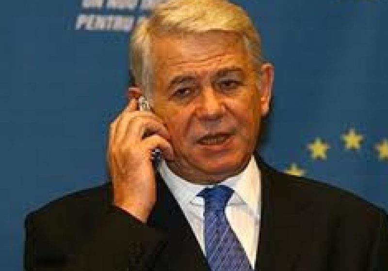 Teodor Meleşcanu, nominalizat de Băsescu pentru şefia SIE