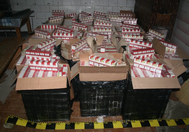 SIGHET: Ţigări în valoare de peste 155.000 lei confiscate la frontiera româno-ucraineană SIGHET: Ţigări în valoare de peste 155.000 lei confiscate la frontiera româno-ucraineană
