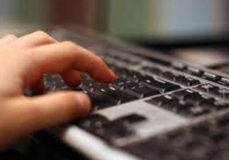 Baia Mare: Sesiuni de informare de Ziua Internaţională a Siguranţei pe Internet