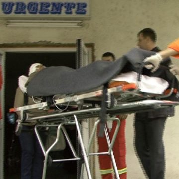 Un car tras de boi şi încărcat cu gunoi furajer a trecut peste un bărbat în Sat Şugatag Un car tras de boi şi încărcat cu gunoi furajer a trecut peste un bărbat în Sat Şugatag