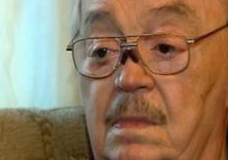Actorul Ion Lucian respiră cu ajutorul aparatelor