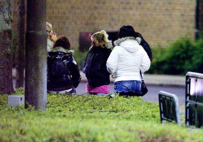 Acuzaţi de proxenetism Acuzaţi de proxenetism