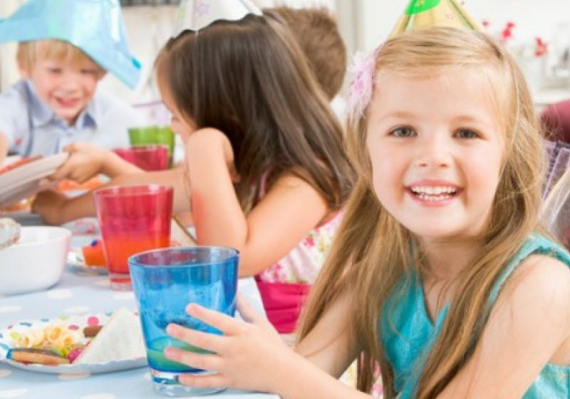Alimentele sărate responsabile de obezitatea la copii