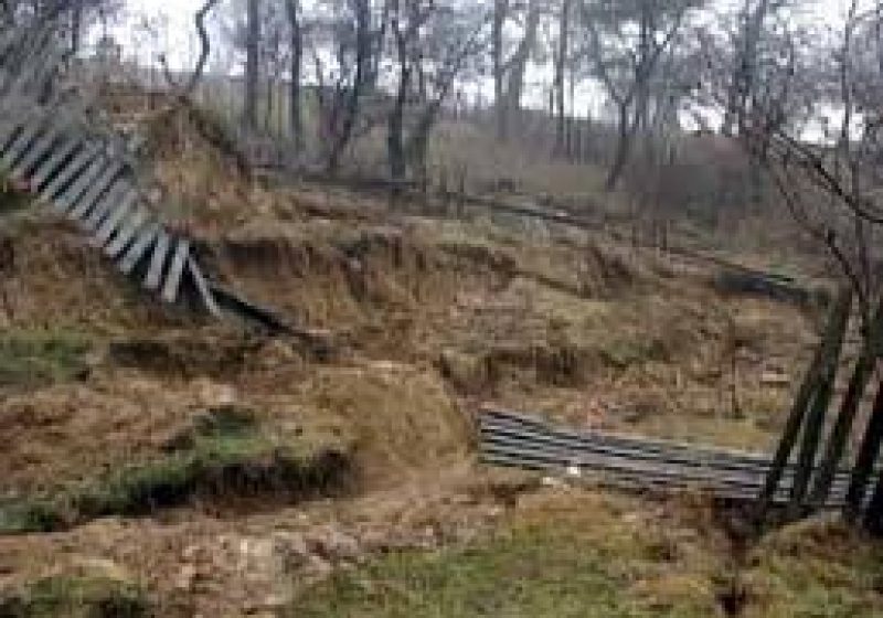 Maramureş: Alunecări de teren la Coroieni şi Chelinţa