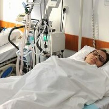 În România, în 2011, 6.000 de femei au fost diagnosticate cu cancer mamar În România, în 2011, 6.000 de femei au fost diagnosticate cu cancer mamar