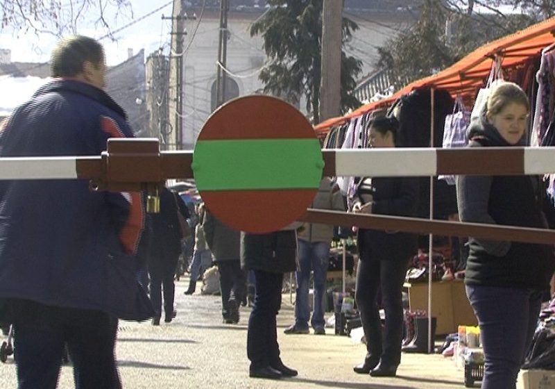 SIGHET: Barieră în piaţa de alimente