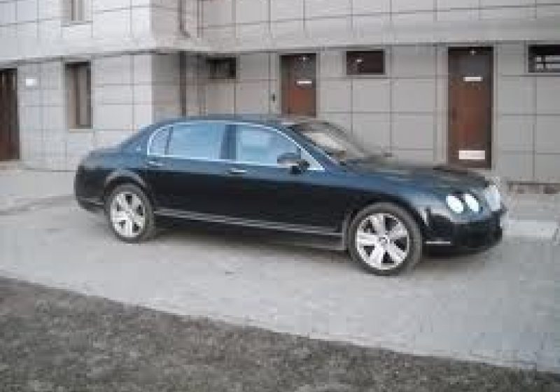 Bentley în valoare de 80.000 euro furat din Italia, descoperit în Negreşti Oaş Bentley în valoare de 80.000 euro furat din Italia, descoperit în Negreşti Oaş