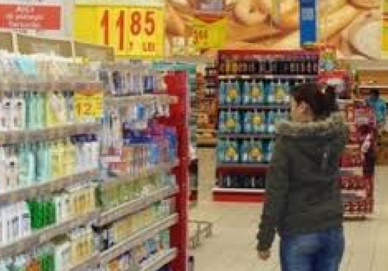 Cadou ascuns sub haină Cadou ascuns sub haină