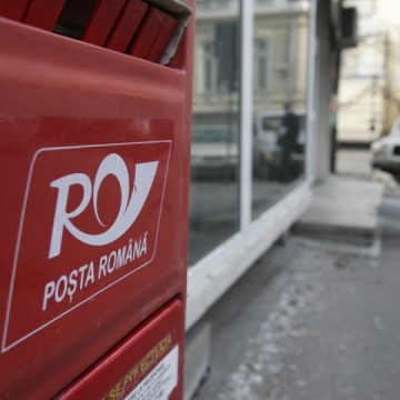 Lucrătorii poştali protestează marţi în faţa sediului CNPR Lucrătorii poştali protestează marţi în faţa sediului CNPR