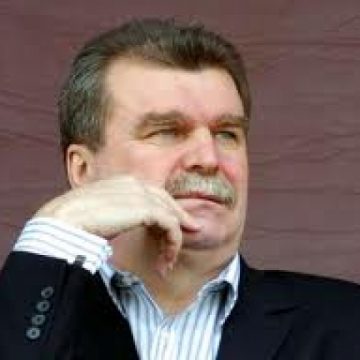 Dinu Gheorghe revine la Rapid în funcţia de administrator delegat Dinu Gheorghe revine la Rapid în funcţia de administrator delegat